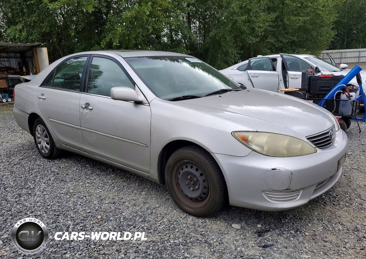 2005 Toyota Camry Le VIN:4T1BE32K05U515523 - 4