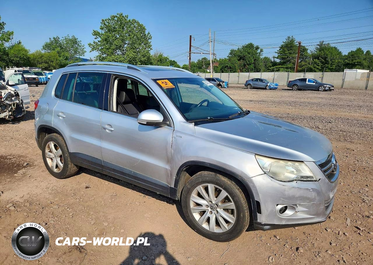 2010 Volkswagen Tiguan Se VIN:WVGBV7AX1AW001912 - 4
