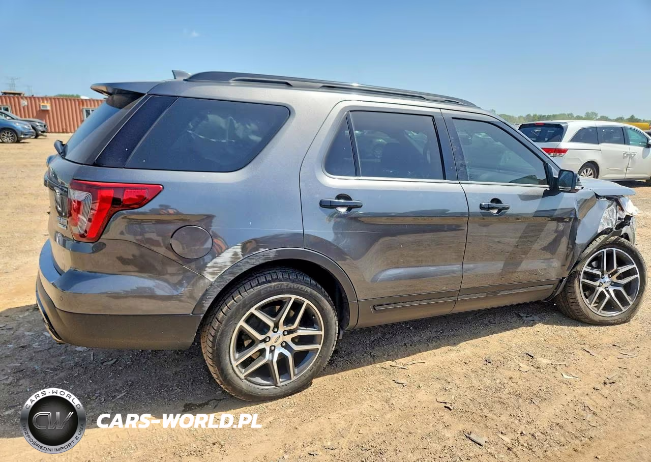 2017 Ford Explorer Sport VIN:1FM5K8GT9HGD98970 - 3