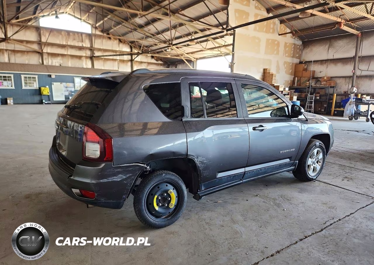 2015 Jeep Compass Sport VIN:1C4NJCBAXFD250387 - 3