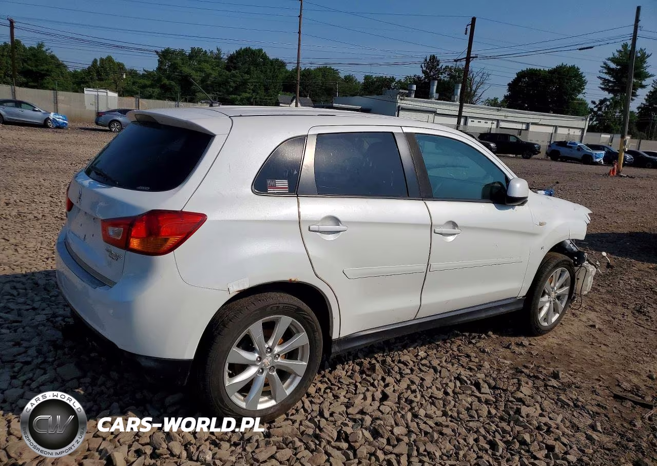 2015 Mitsubishi Outlander Sport Es VIN:4A4AR3AU1FE030092 - 3