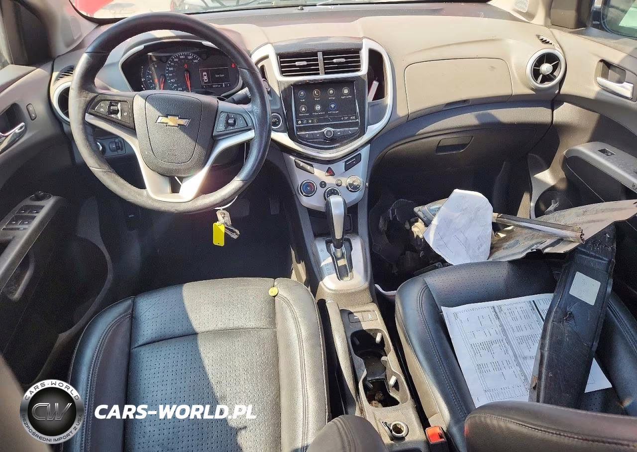 2018 Chevrolet Sonic Premier VIN:1G1JF5SB1J4107219 - 8