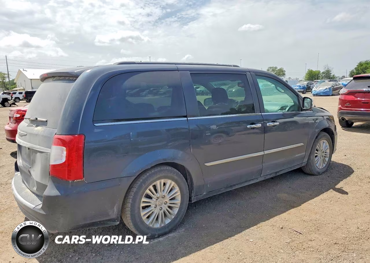 2013 Chrysler Town & Country Touring L VIN:2C4RC1CG3DR808223 - 3