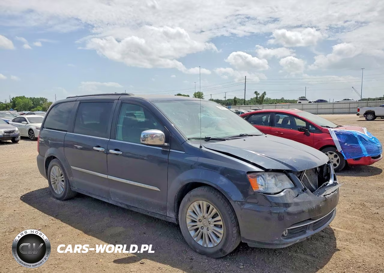 2013 Chrysler Town & Country Touring L VIN:2C4RC1CG3DR808223 - 4