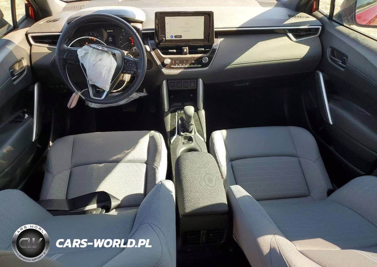 2025 Toyota Corolla Cross Hybrid Se VIN:7MUFBABG9SV074379 - 8