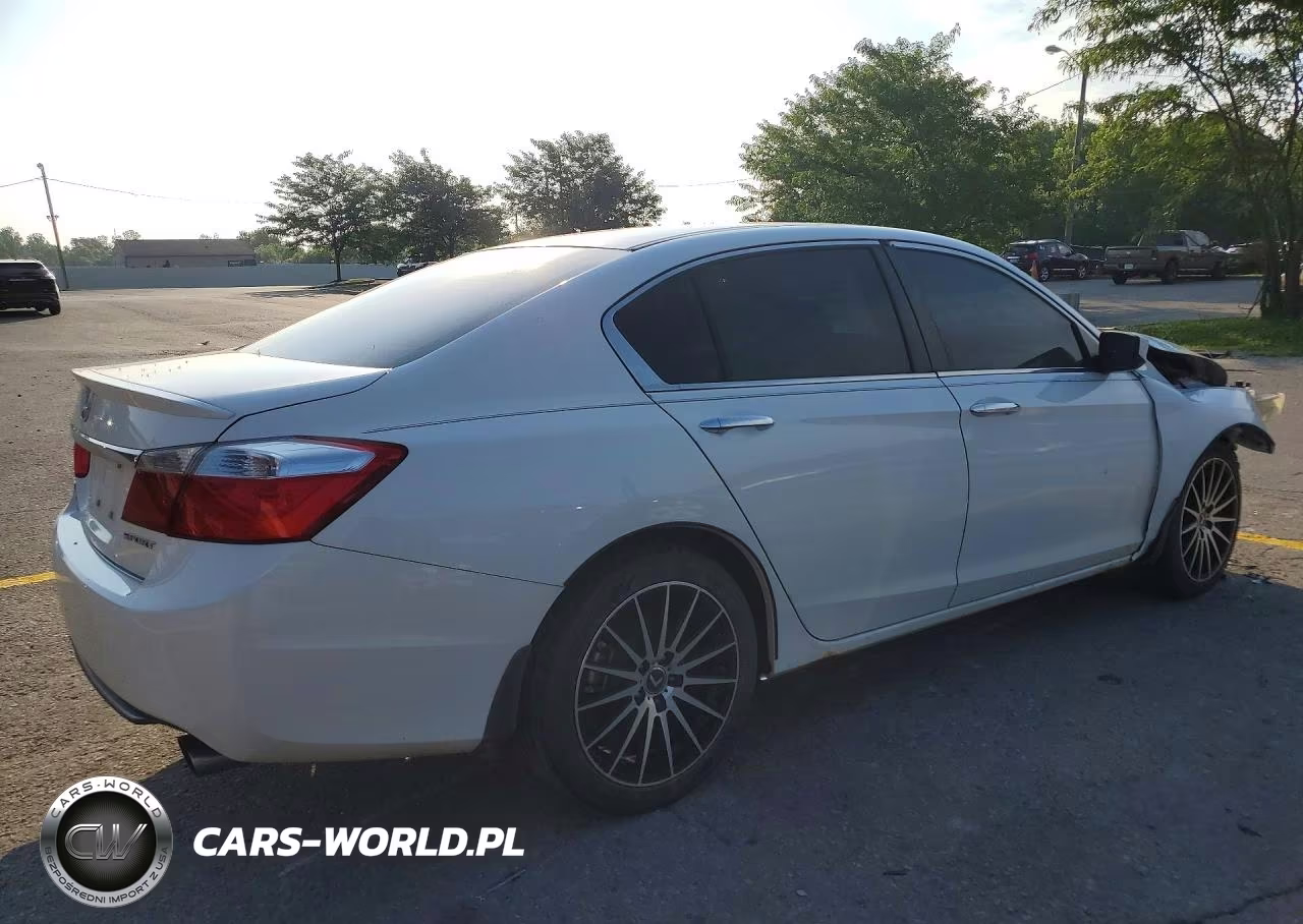 2015 Honda Accord Sport VIN:1HGCR2F53FA130697 - 3