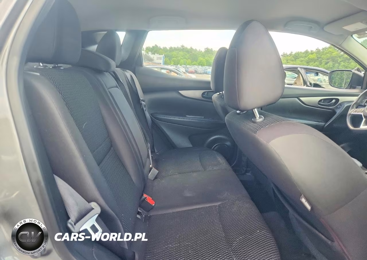 2019 Nissan Rogue Sport S VIN:JN1BJ1CR0KW622171 - 11