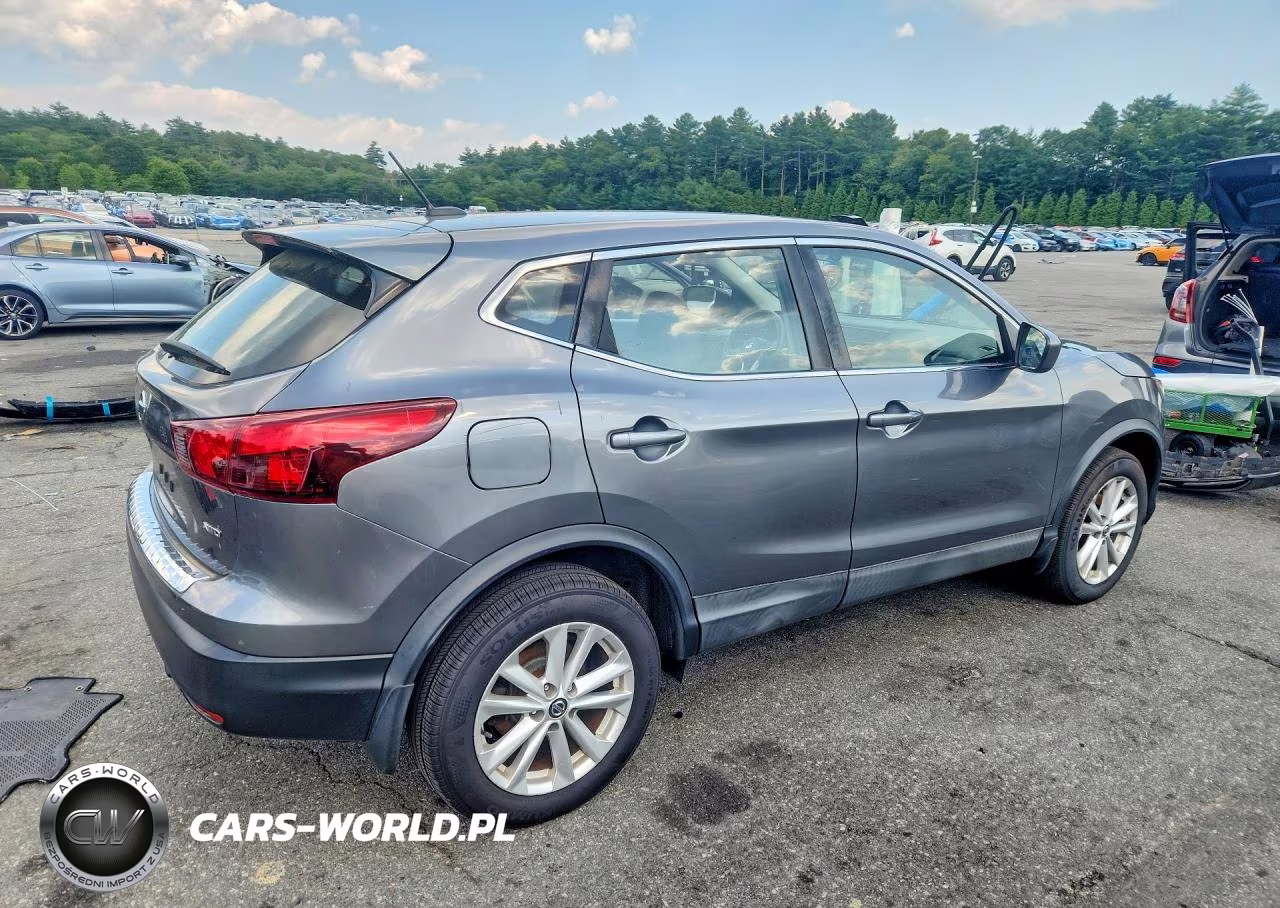 2019 Nissan Rogue Sport S VIN:JN1BJ1CR0KW622171 - 3