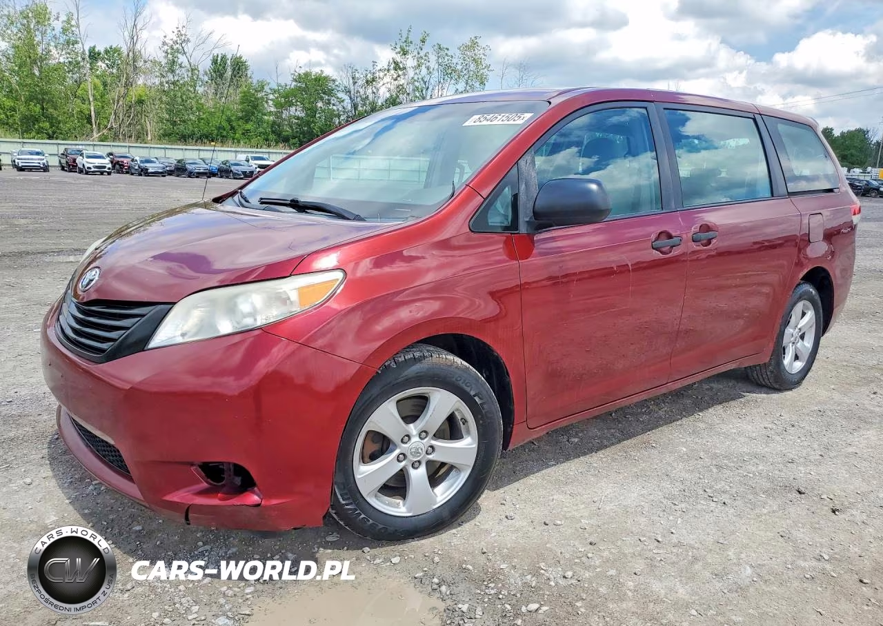 2011 Toyota Sienna Base 7-Passenger