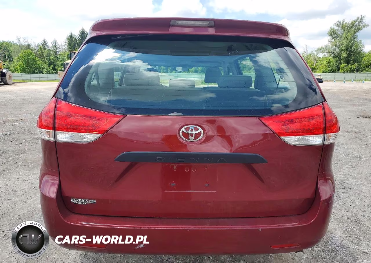 2011 Toyota Sienna Base 7-Passenger VIN:5TDKA3DC6BS001214 - 6
