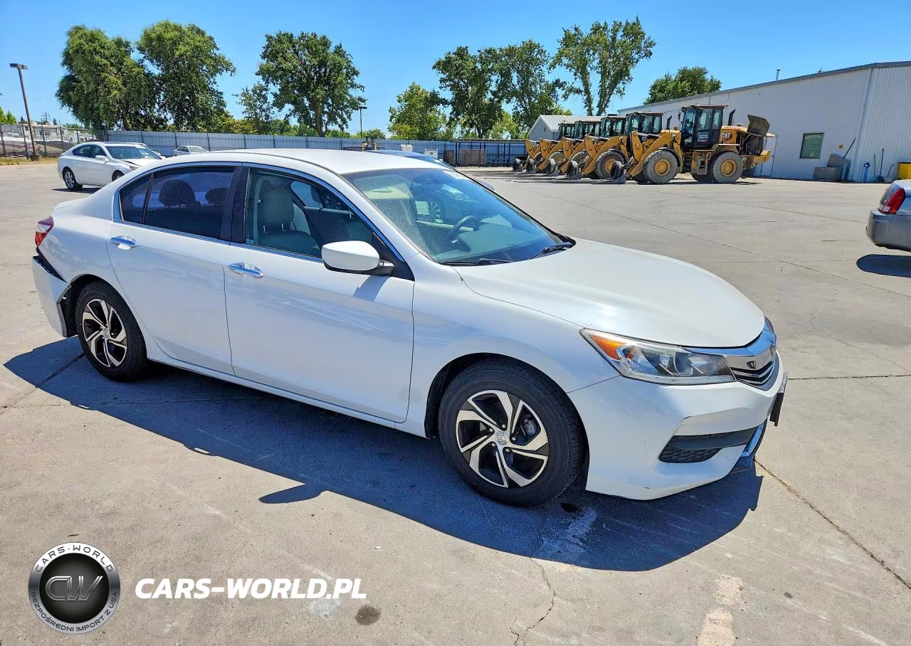 2017 Honda Accord Lx VIN:1HGCR2F33HA047644 - 4
