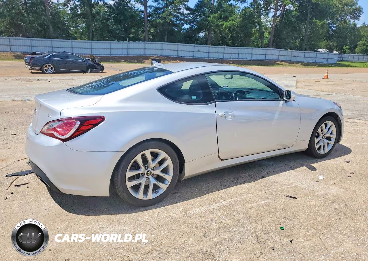 2015 Hyundai Genesis Coupe 3.8 VIN:KMHHU6KJ8FU124370 - 3