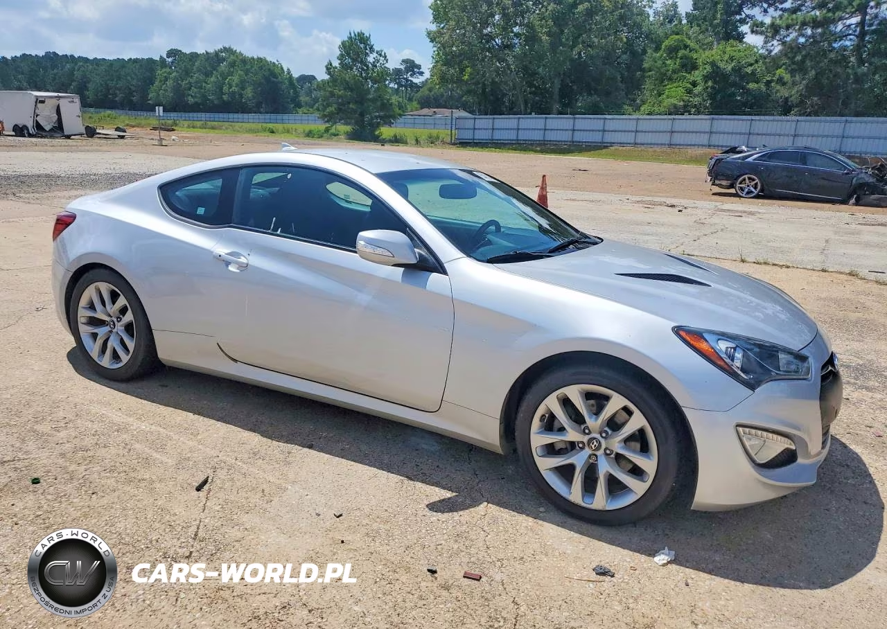2015 Hyundai Genesis Coupe 3.8 VIN:KMHHU6KJ8FU124370 - 4