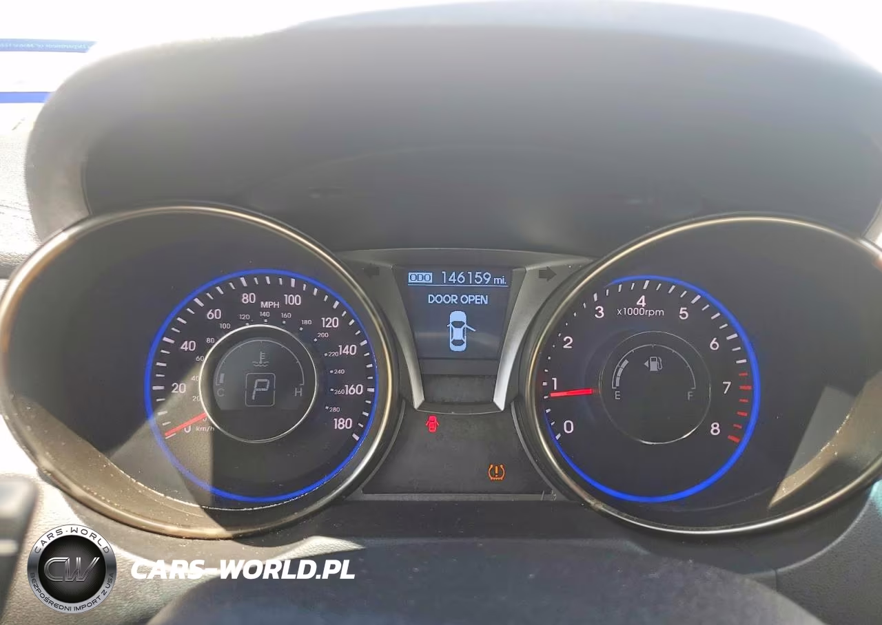 2015 Hyundai Genesis Coupe 3.8 VIN:KMHHU6KJ8FU124370 - 9
