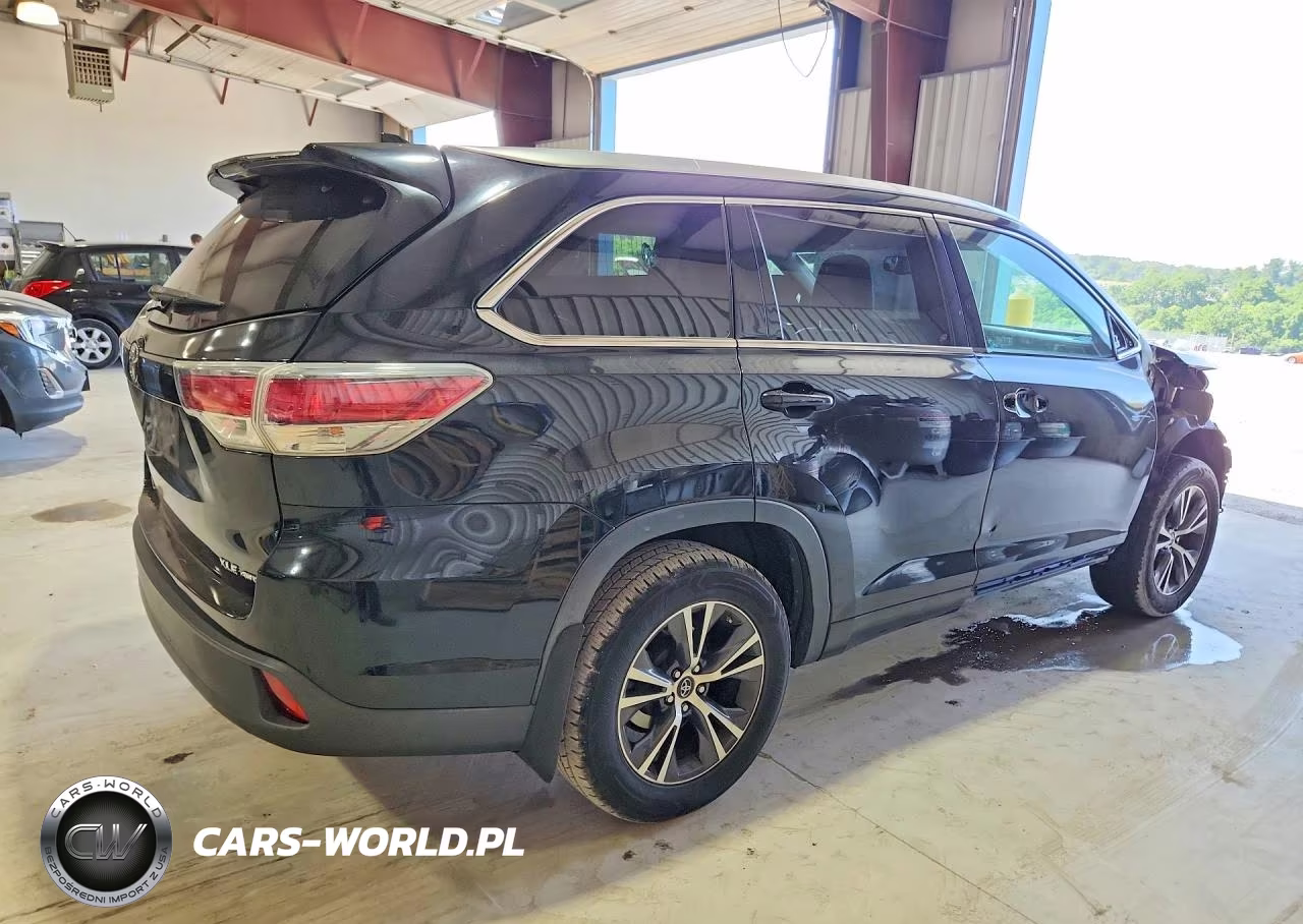 2015 Toyota Highlander Xle VIN:5TDJKRFH1FS146610 - 3