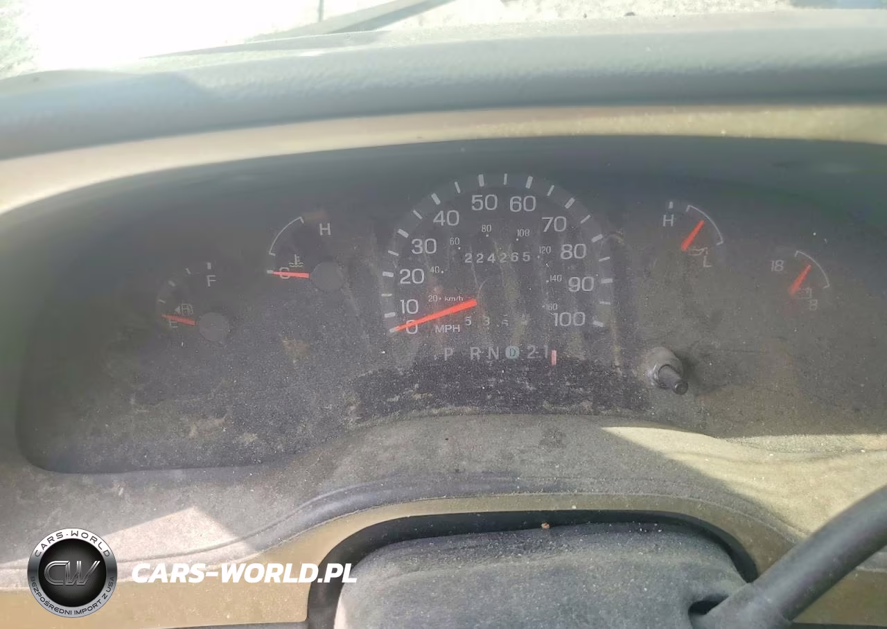 2003 Ford Econoline E150 Van VIN:1FDRE14W43HA44453 - 9
