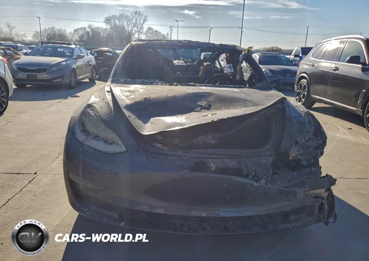 2018 Tesla Model 3 VIN:5YJ3E1EA6JF025803 - 5