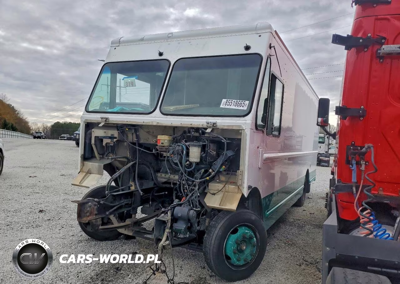 2012 Workhorse W62 Delivery Truck