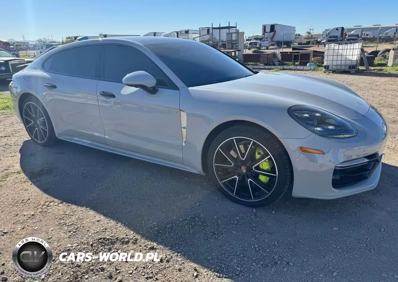 PORSCHE