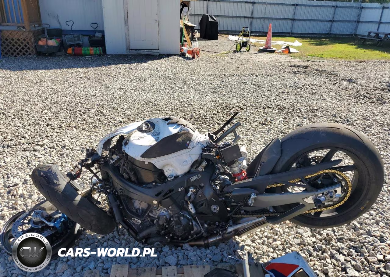 2025 BMW S 1000 VIN:WB10P2309S6L18196 - 3