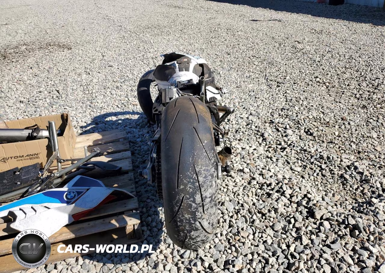 2025 BMW S 1000 VIN:WB10P2309S6L18196 - 4