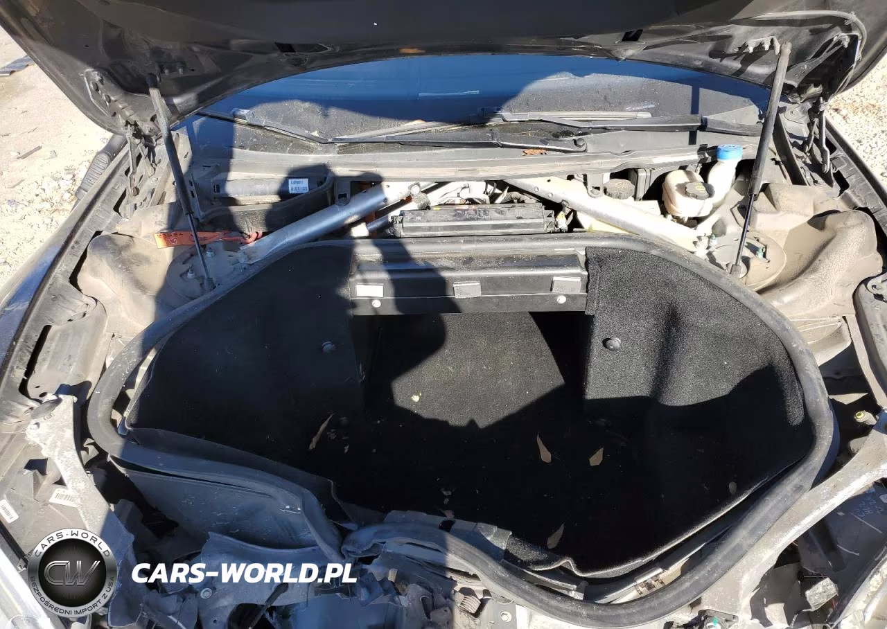 2016 Tesla Model S VIN:5YJSA1E1XGF129033 - 11