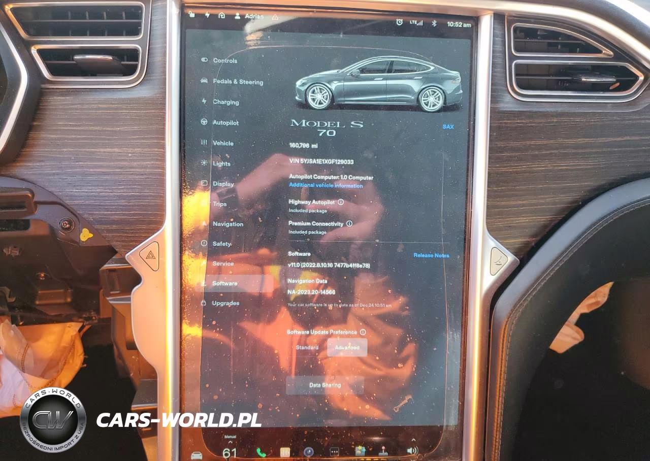 2016 Tesla Model S VIN:5YJSA1E1XGF129033 - 9