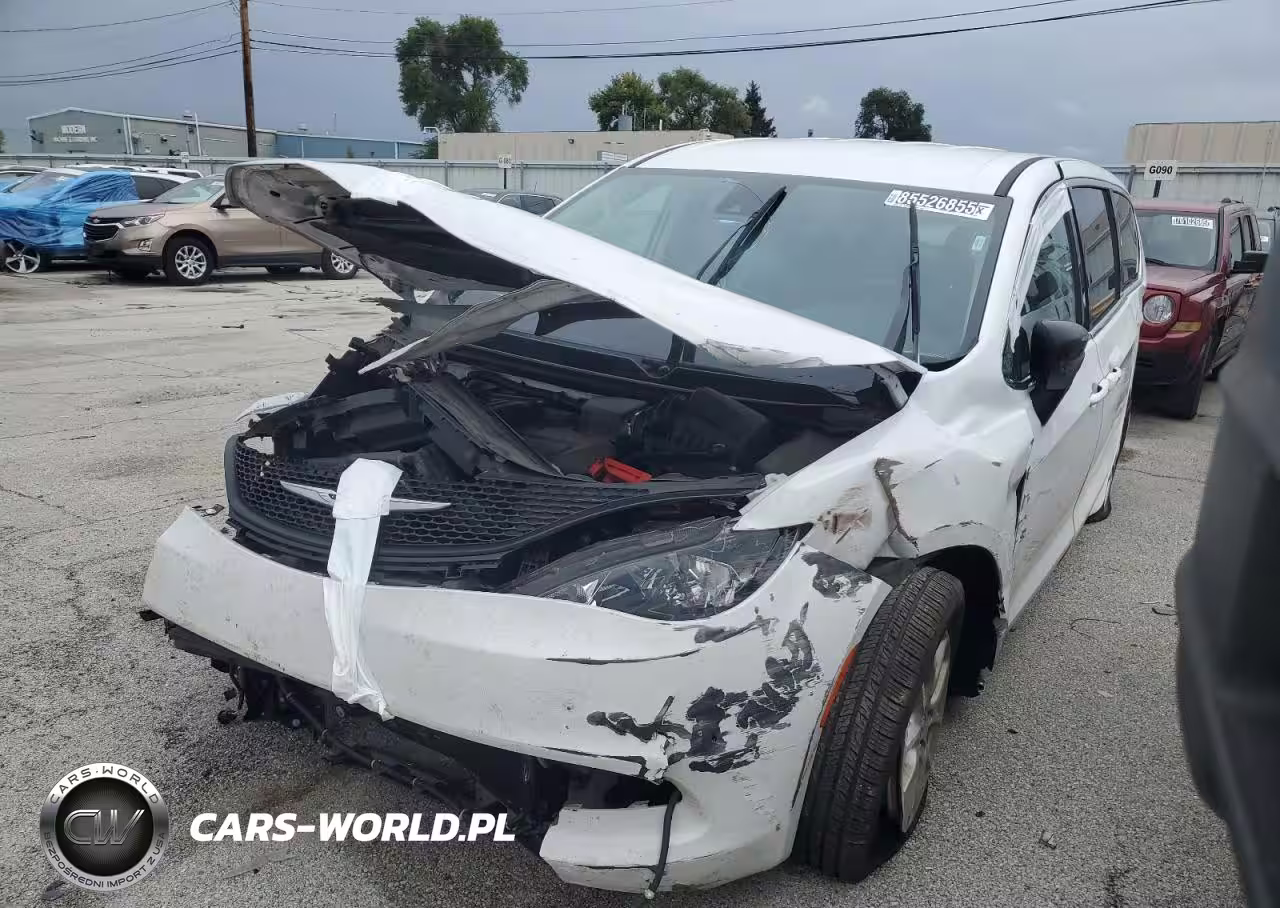 2024 Chrysler Voyager Lx