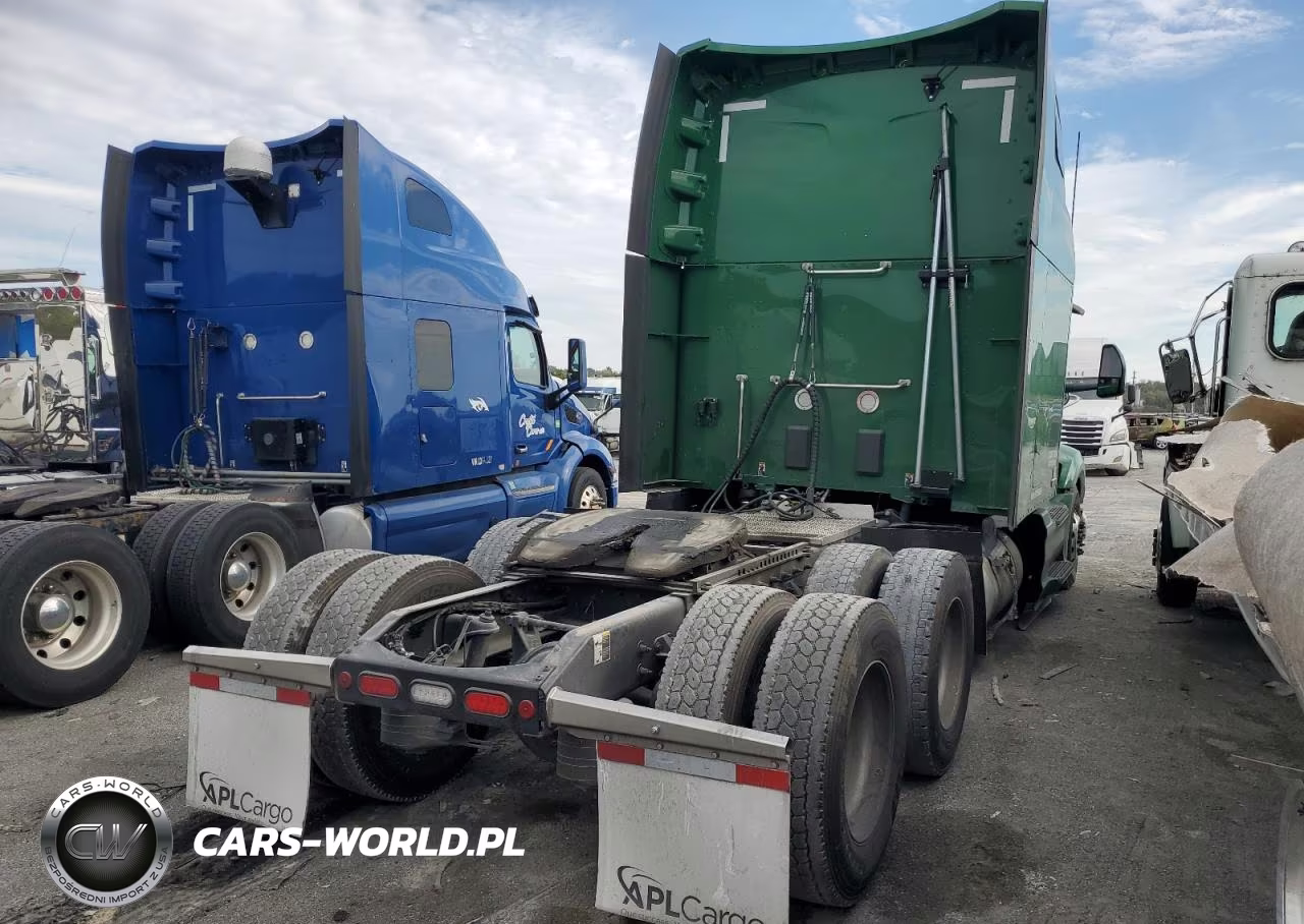2023 Peterbilt 579 Semi Truck VIN:1XPBDP9X5PD866865 - 4