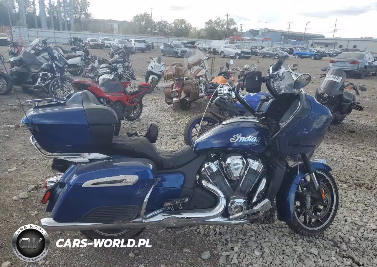 2022 Indian Motorcycle Co. Pursuit Limited With Premium Package