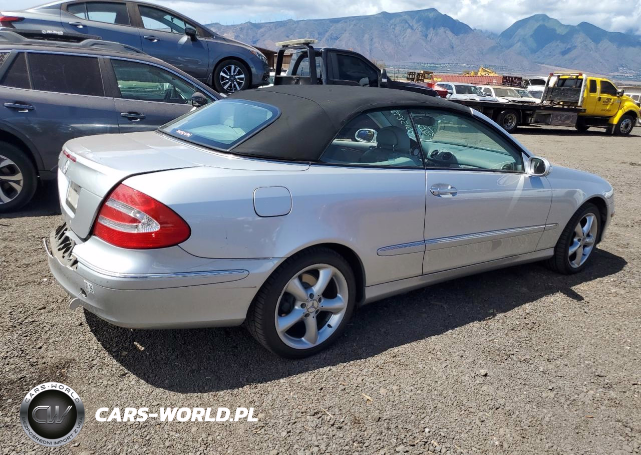 2005 Mercedes Benz Clk VIN:WDBTK65J85F152140 - 3
