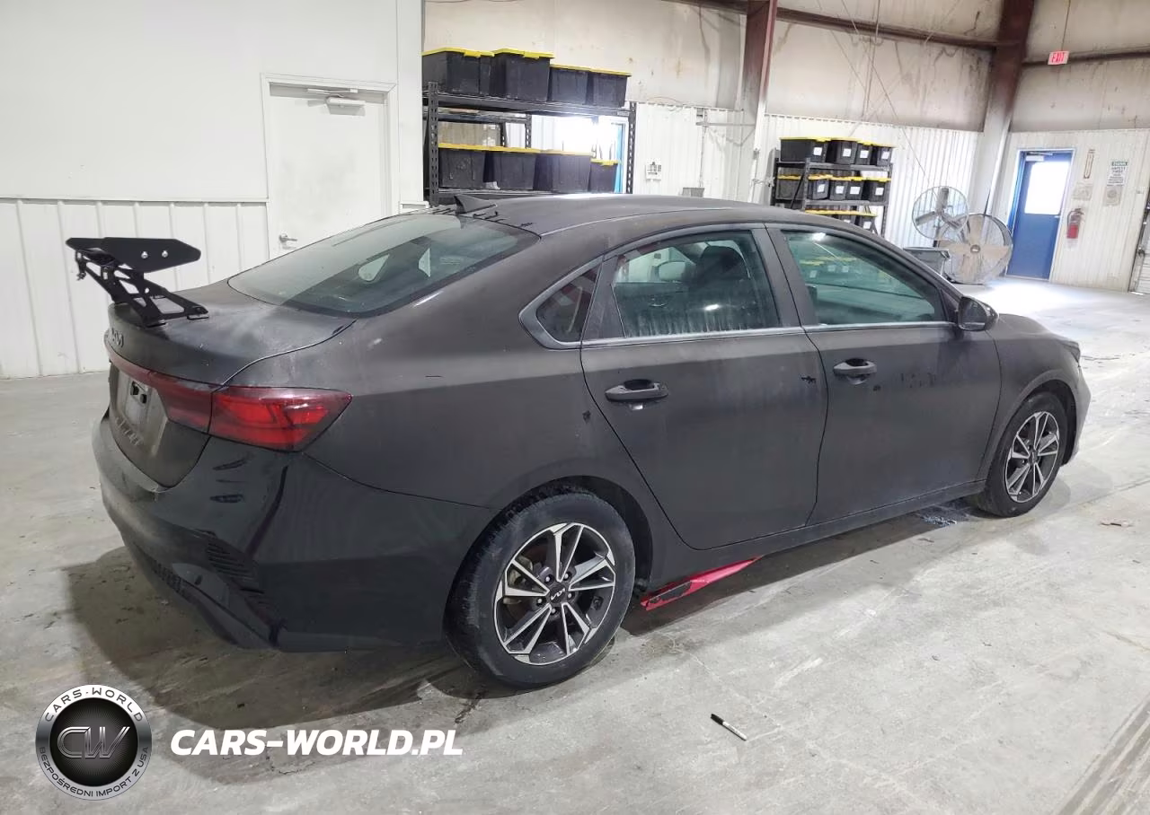 2022 Kia Forte Lxs VIN:3KPF24AD6NE422821 - 3