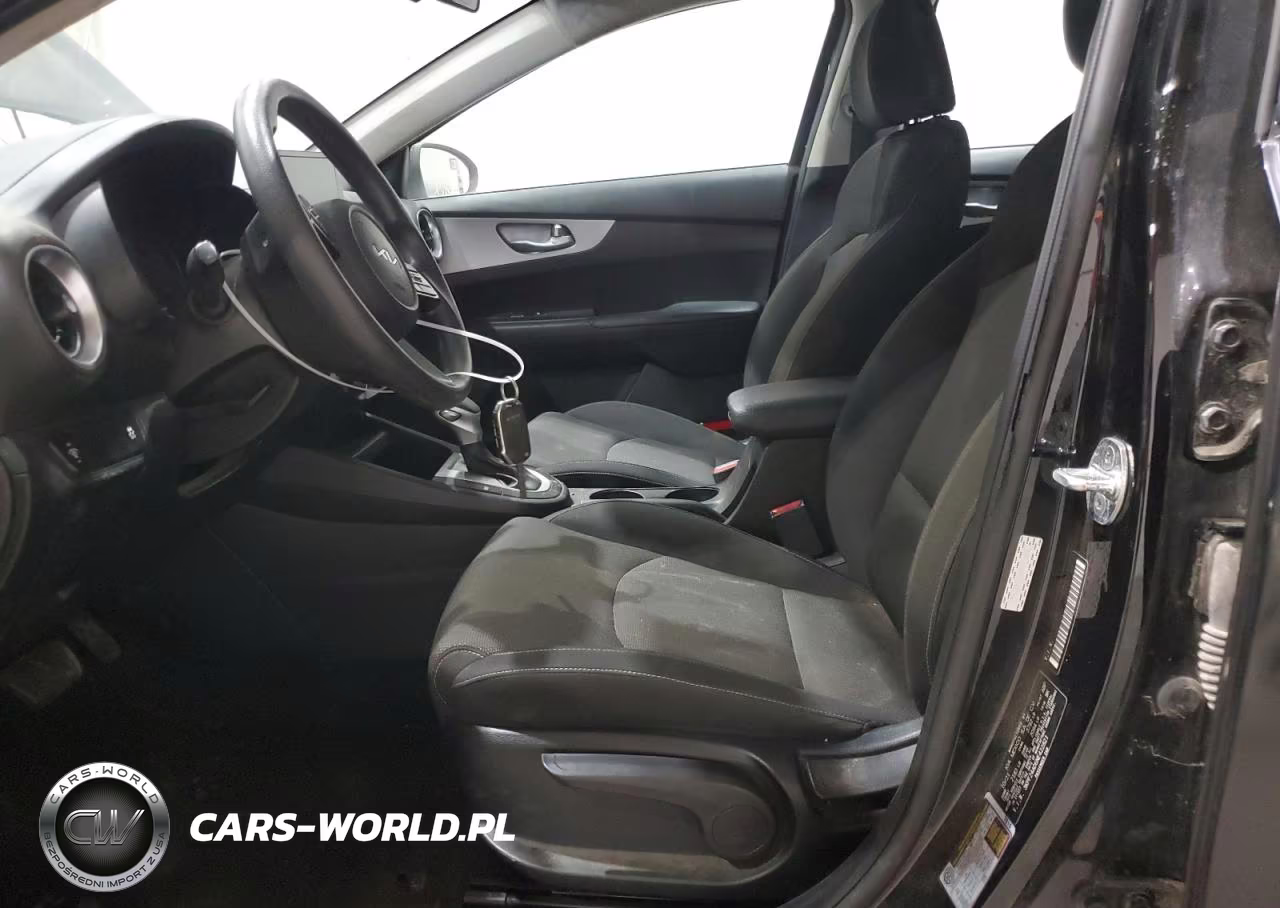 2022 Kia Forte Lxs VIN:3KPF24AD6NE422821 - 7