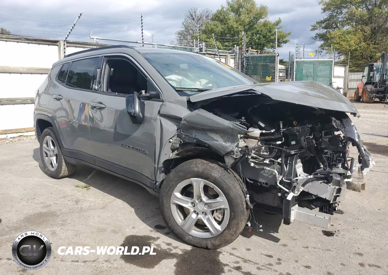 2024 Jeep Compass Latitude VIN:3C4NJDBN2RT605799 - 4