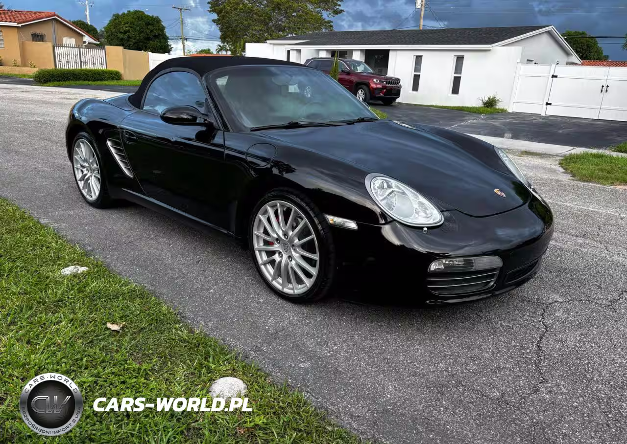 PORSCHE
