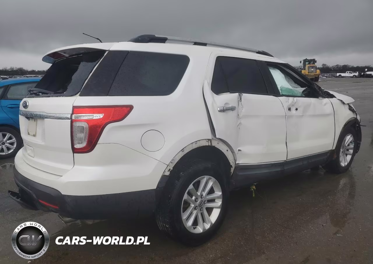 2011 Ford Explorer Xlt VIN:1FMHK7D8XBGA02849 - 3