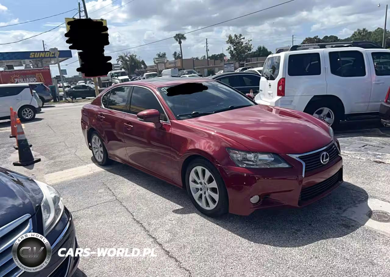 LEXUS