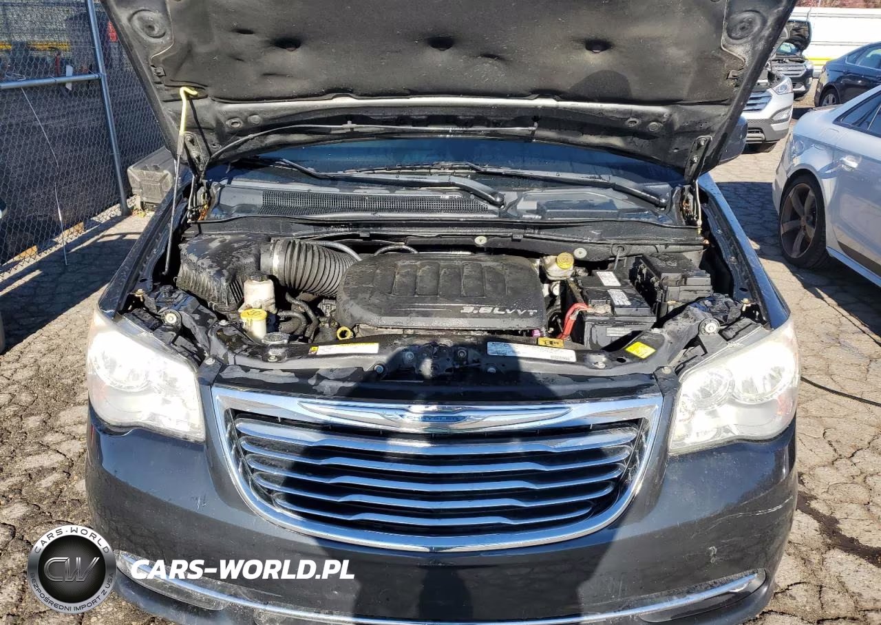 2011 Chrysler Town & Country Touring VIN:2A4RR5DG9BR612542 - 12
