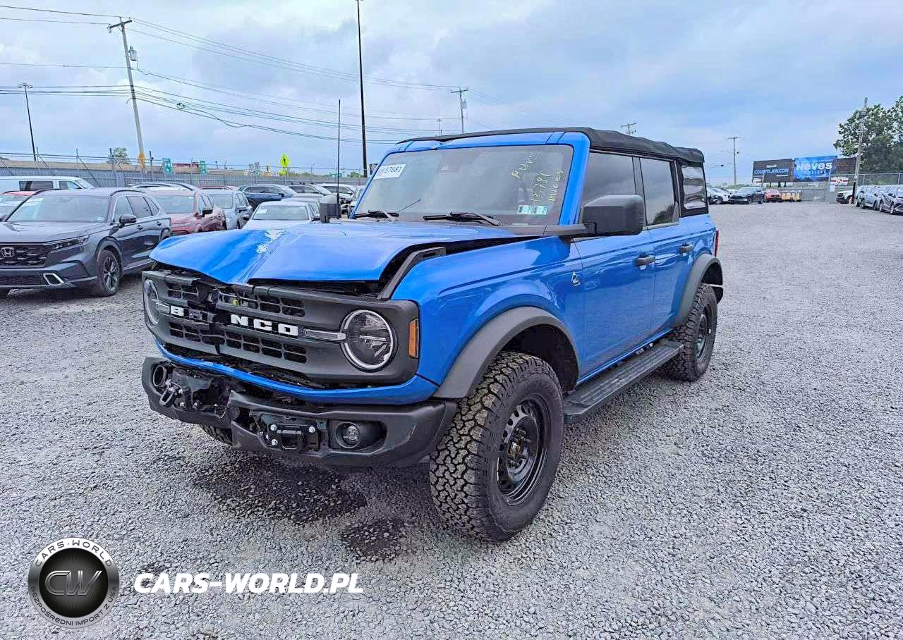 2022 Ford Bronco Black Diamond – zdjęcie 1 z 14