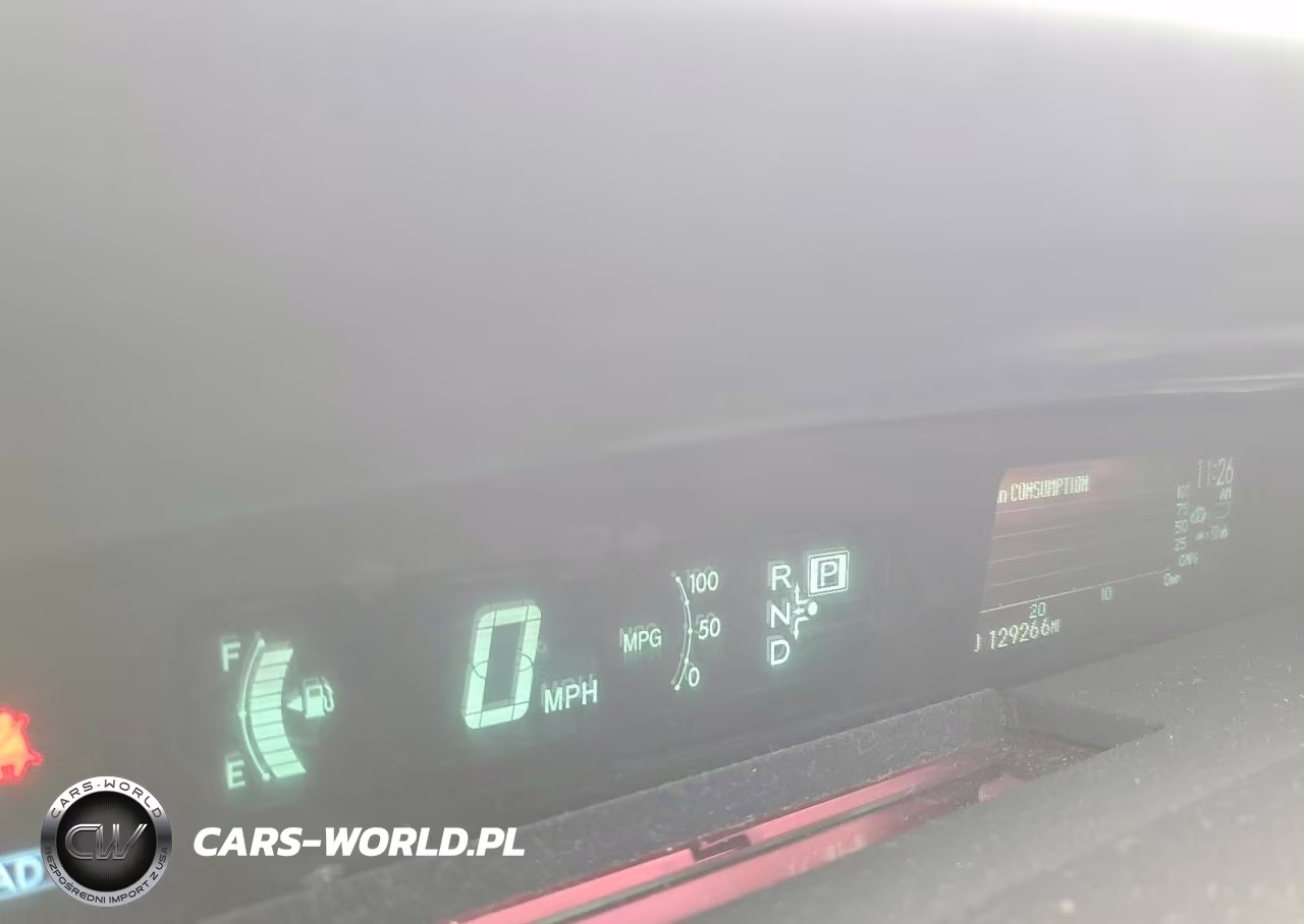 2015 Toyota Prius Three VIN:JTDKN3DU0F0475827 - 9