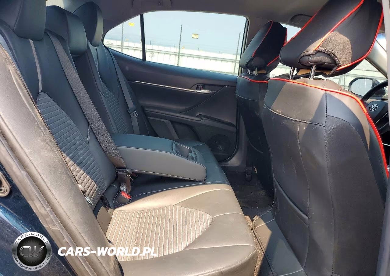 2020 Toyota Camry Se VIN:4T1G11AK0LU915165 - 10