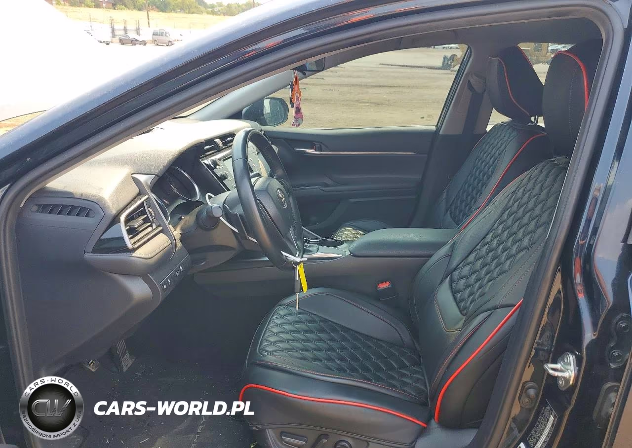 2020 Toyota Camry Se VIN:4T1G11AK0LU915165 - 7