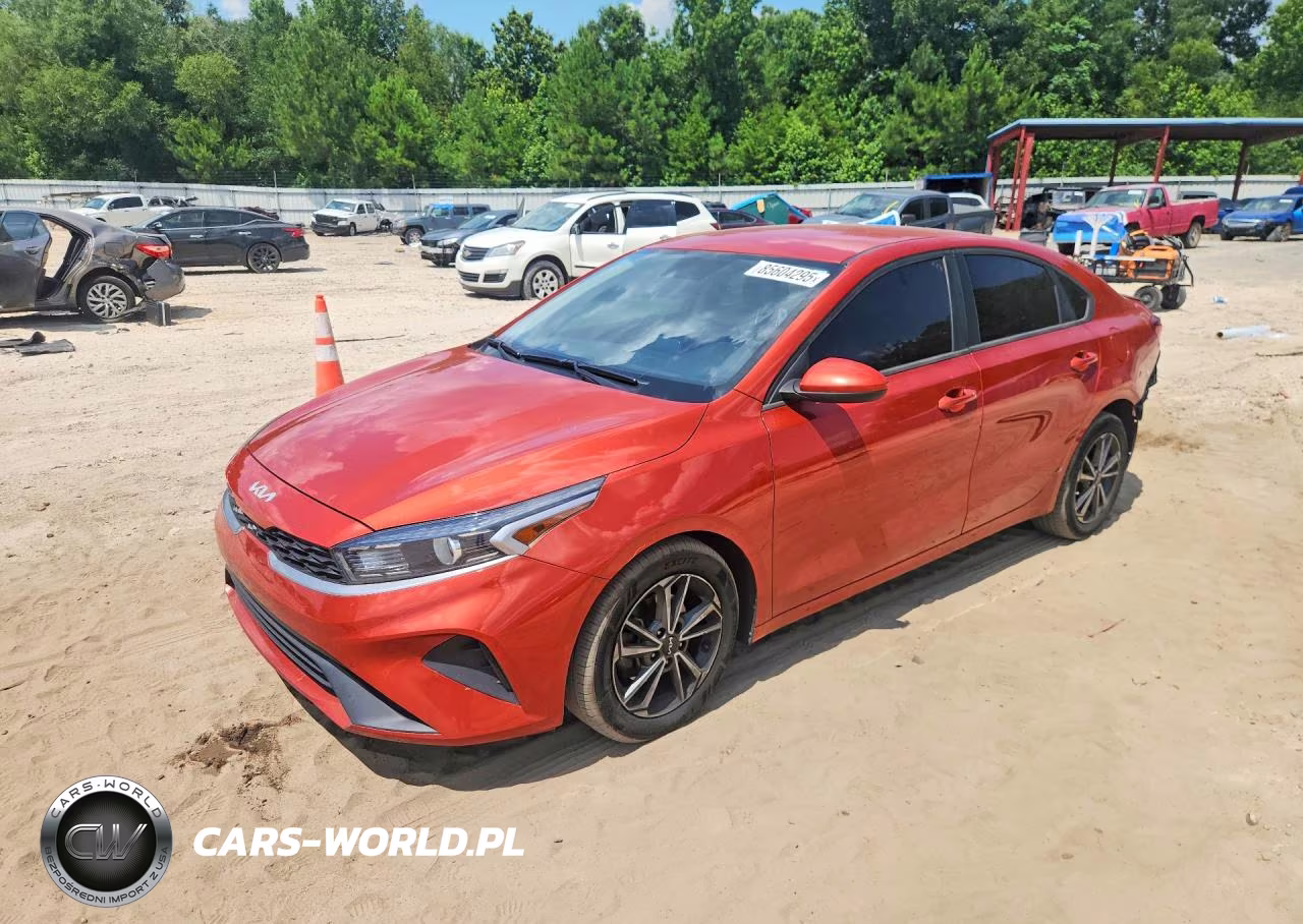 2022 Kia Forte Lxs – zdjęcie 1 z 12