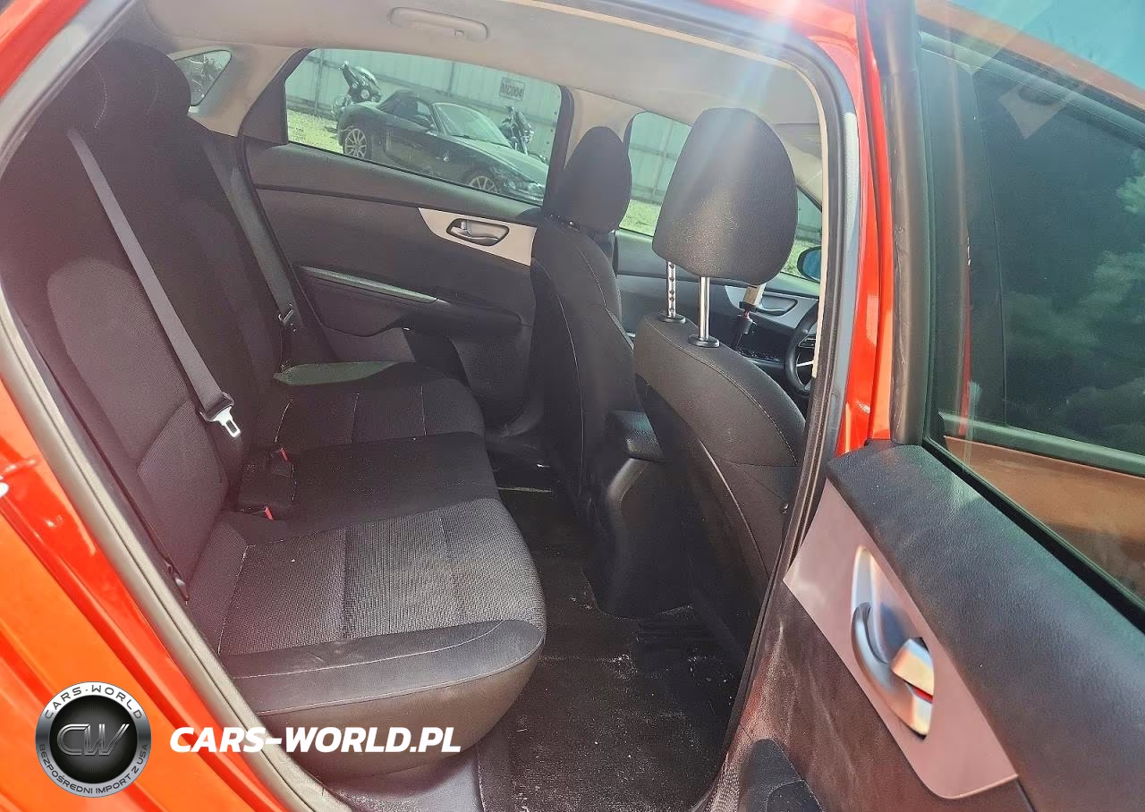 2022 Kia Forte Lxs VIN:3KPF24AD4NE429816 - 10