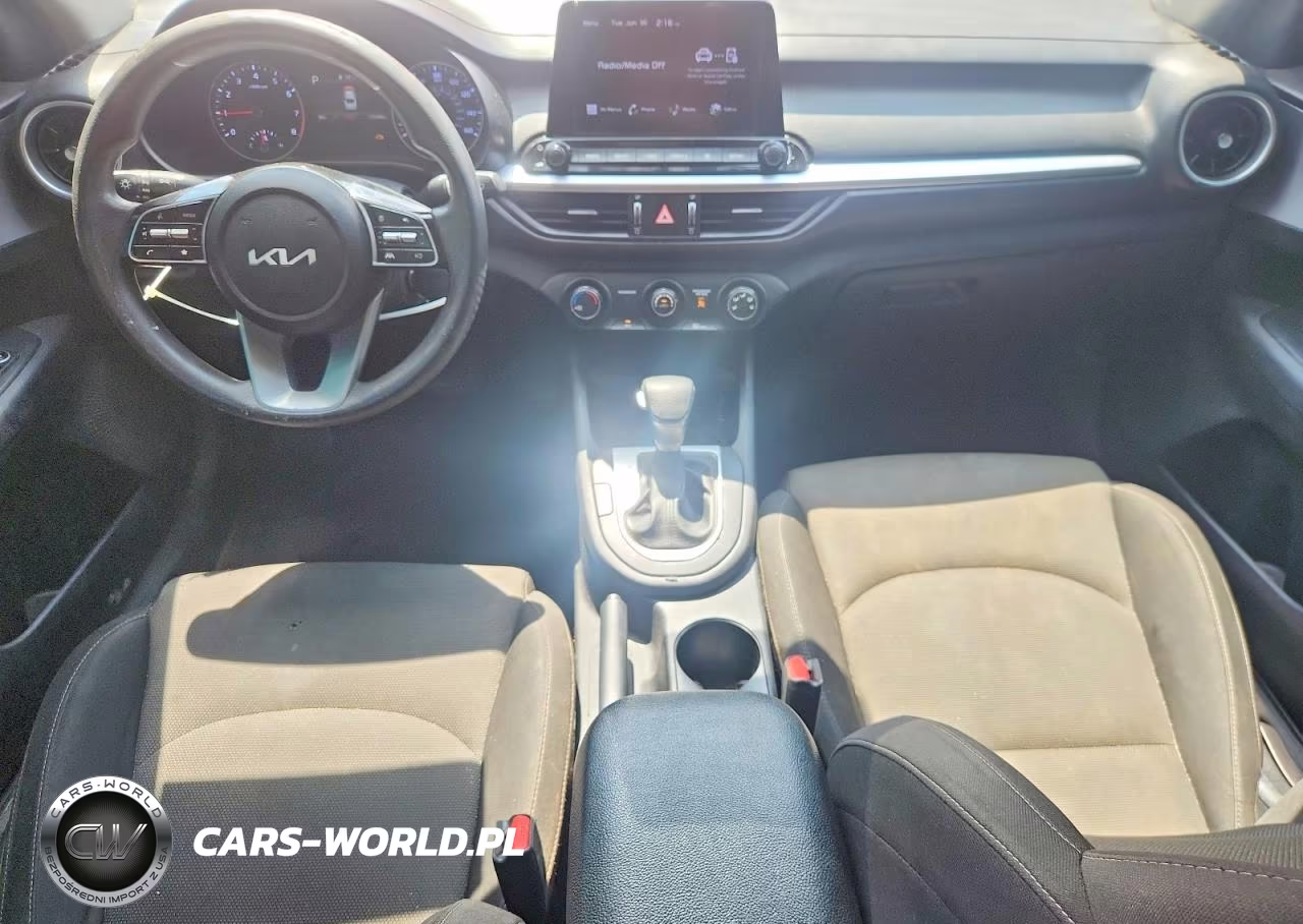 2022 Kia Forte Lxs VIN:3KPF24AD4NE429816 - 8