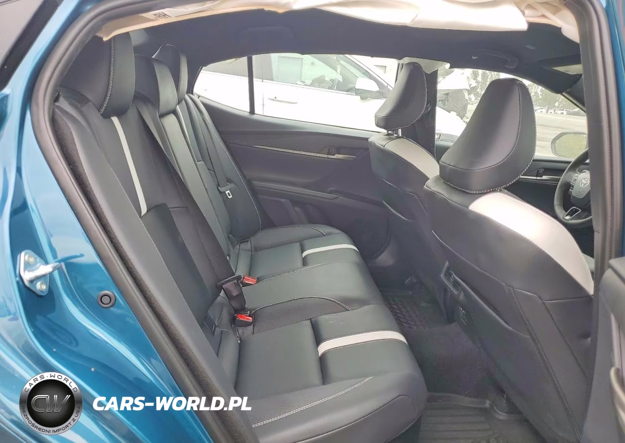 2026 Toyota Camry Se VIN:4T1DAACK3TU699053 - 10