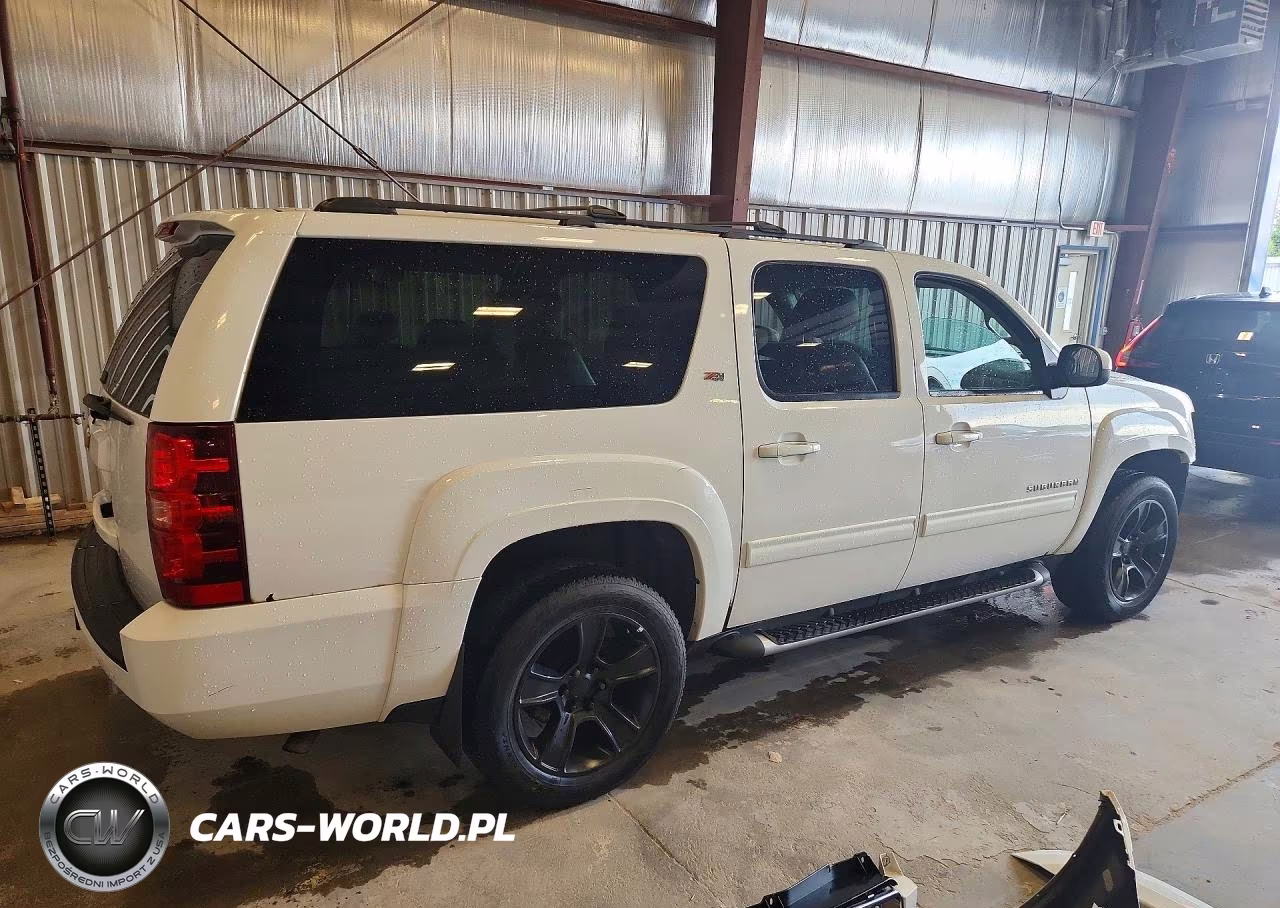2013 Chevrolet Suburban K1500 Lt VIN:1GNSKJE70DR143019 - 3