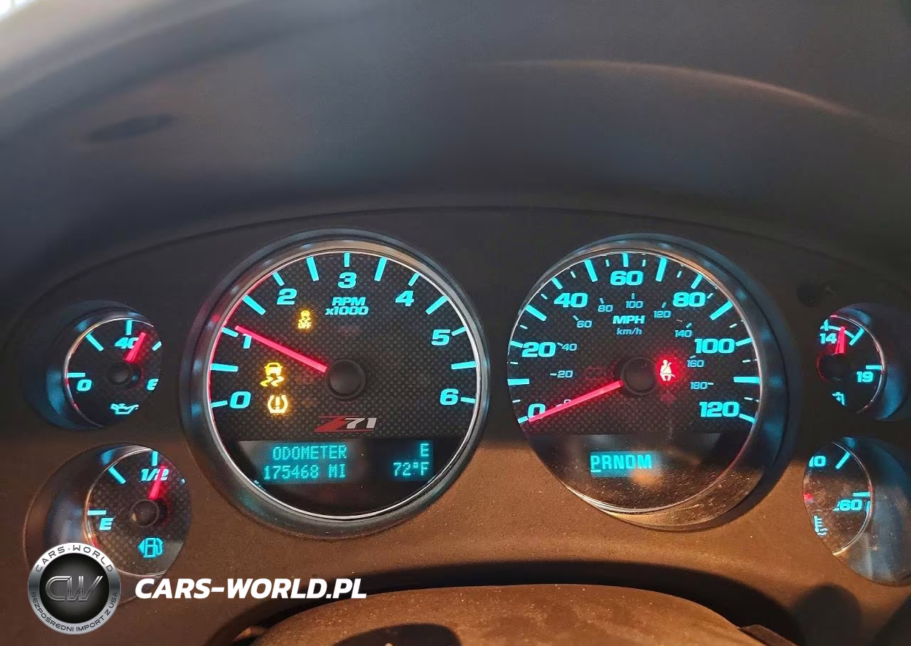 2013 Chevrolet Suburban K1500 Lt VIN:1GNSKJE70DR143019 - 9