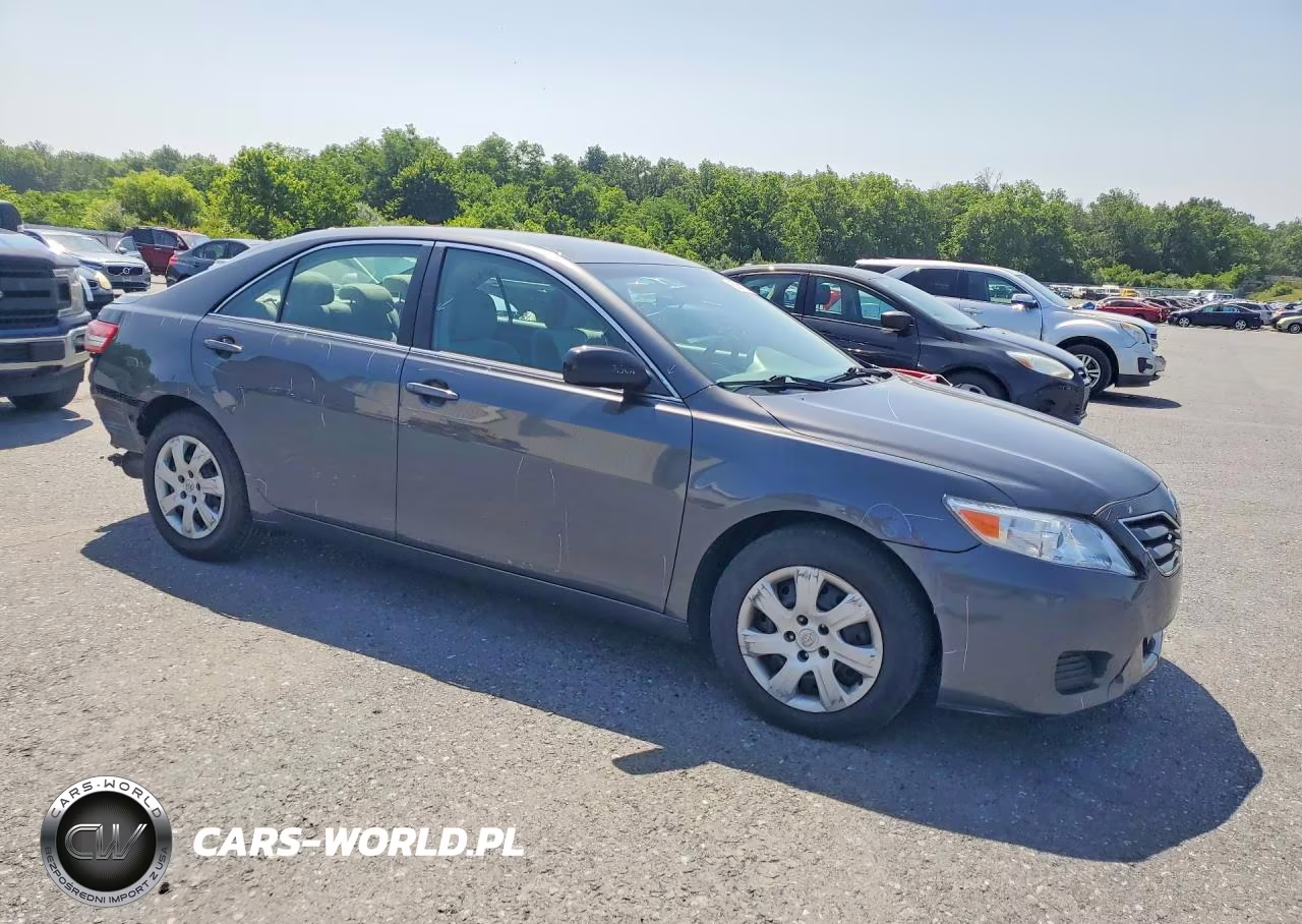 2010 Toyota Camry Le VIN:4T1BF3EK2AU079504 - 4