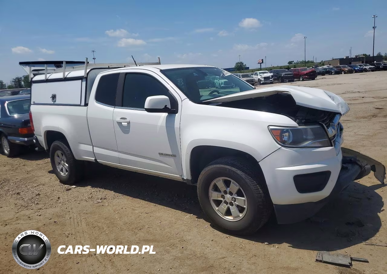 2018 Chevrolet Colorado VIN:1GCHSBEA1J1329148 - 4